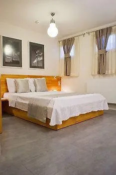 9 Boutique (adults Only)